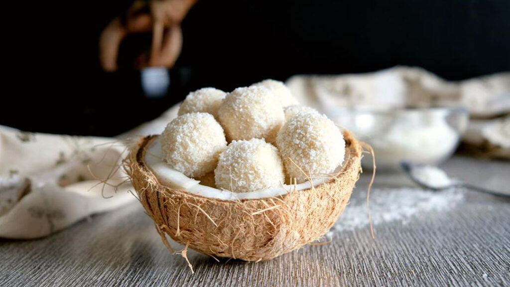 Bombones Raffaello de coco keto