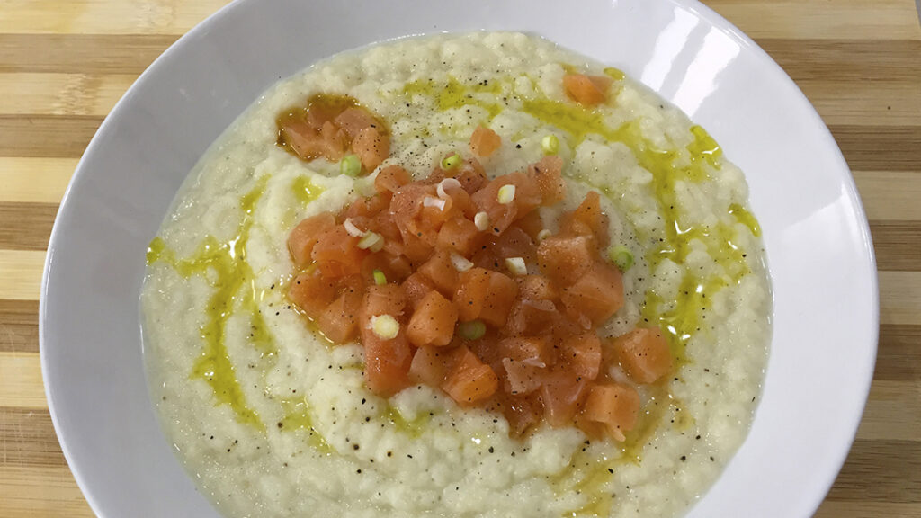 Puré de coliflor con salmón