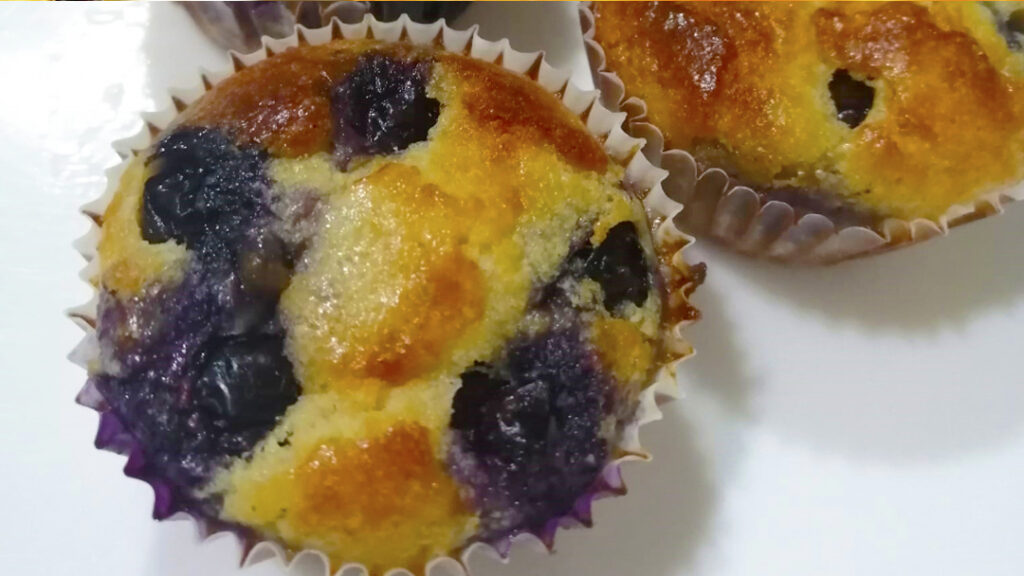 Receta de Muffins Keto de arándanos
