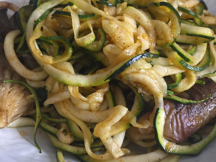 Receta de Tallarines con Setas y Gambas