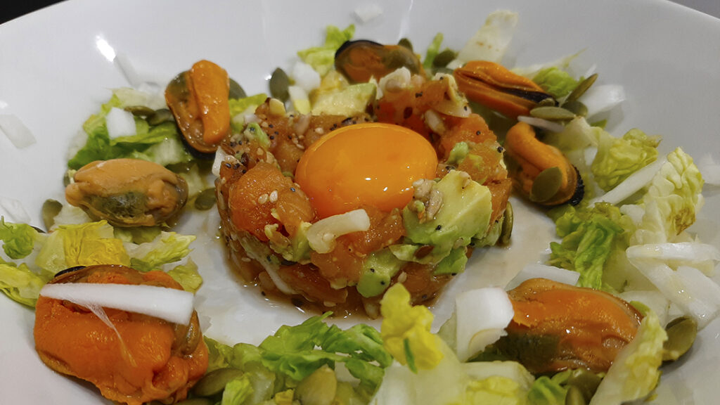 Receta de Tartar de Salmón con Mejillones